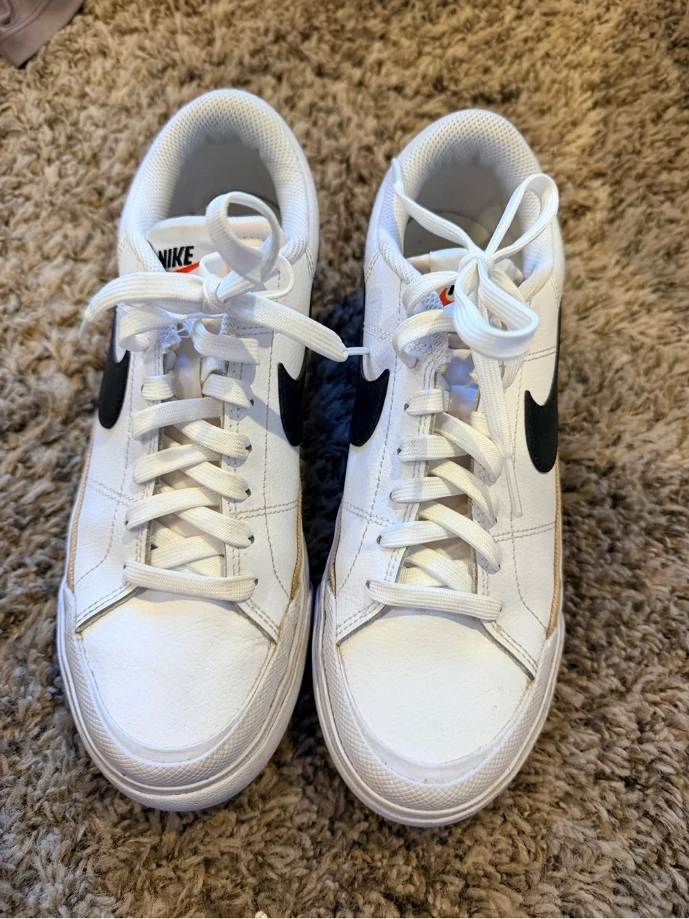 Nike women’s White Sneakers with Black Swoosh and Tan Accent court legacy style